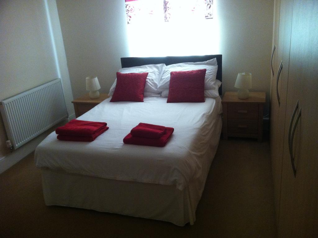 Pay2Stay เชสเตอร์ ภายนอก รูปภาพ